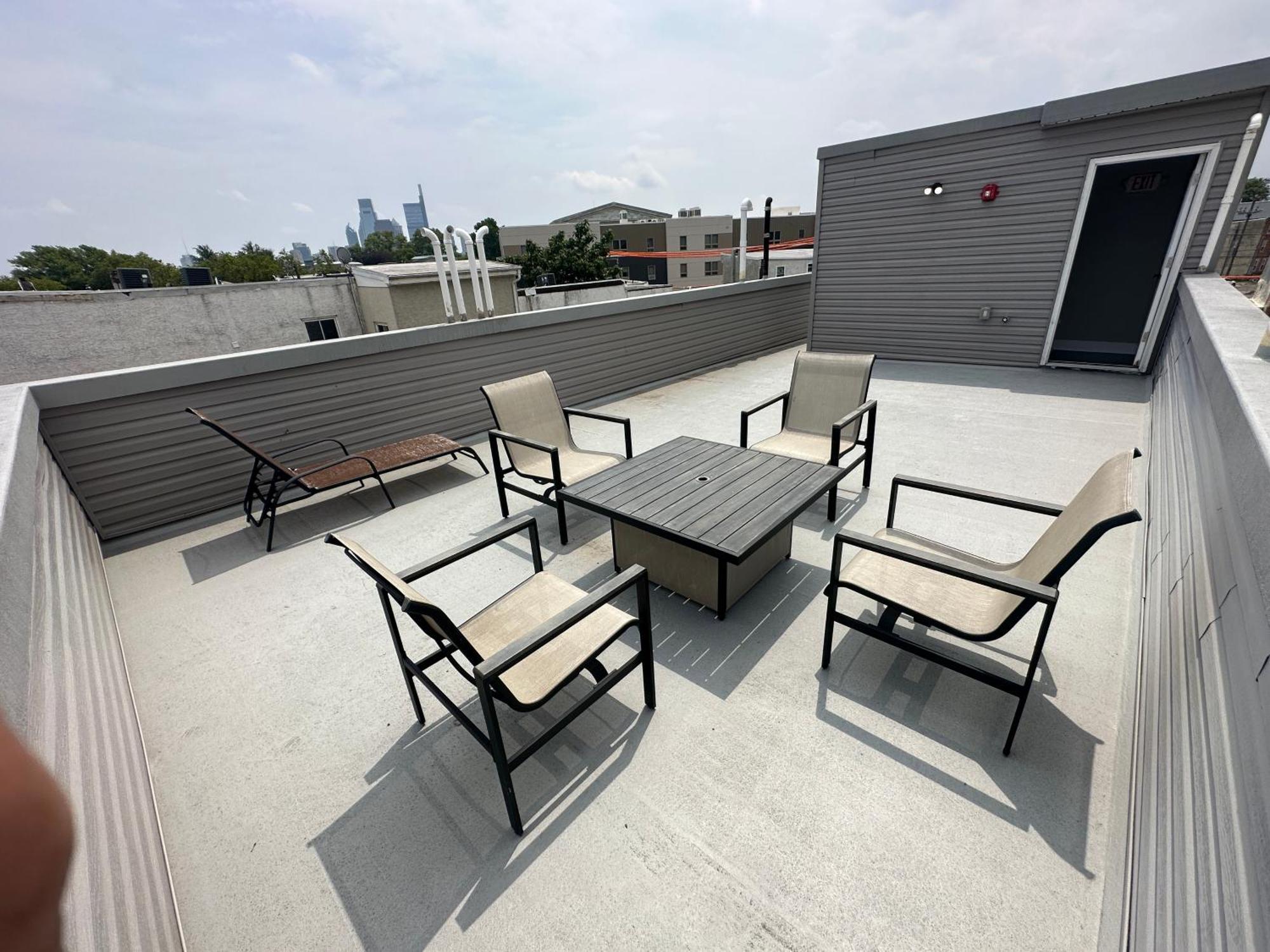 Modern 2Br 2Ba Apartment With Rooftop In Brewerytown Филаделфия Екстериор снимка